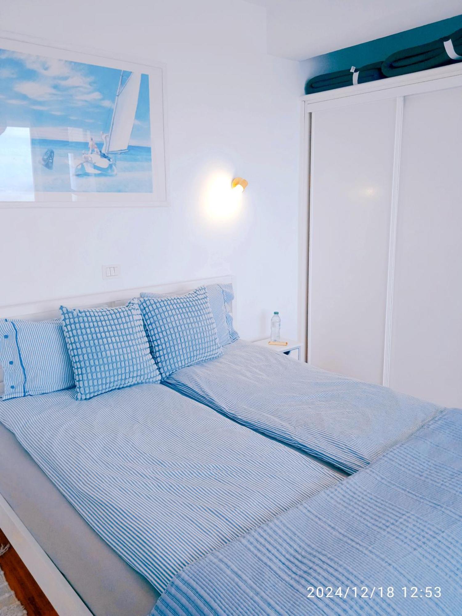 La Pardela Oceanfront Apartment Лос Реалехос Екстериор снимка